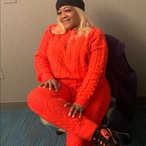 Meet your Posher, Roxanne